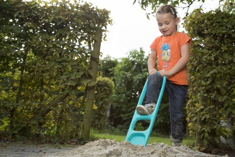 Quut, Scoppi Łopatka z sitkiem Bungee Grey + Vintage Blue Quut, Scoppi Łopatka z sitkiem Bungee Grey + Vintage Blue