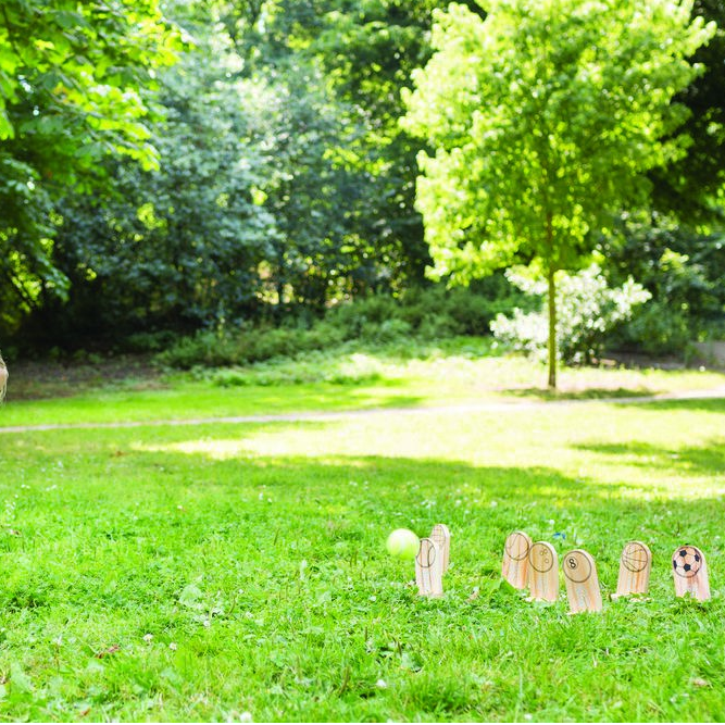 Rzucanie do celu -piłki