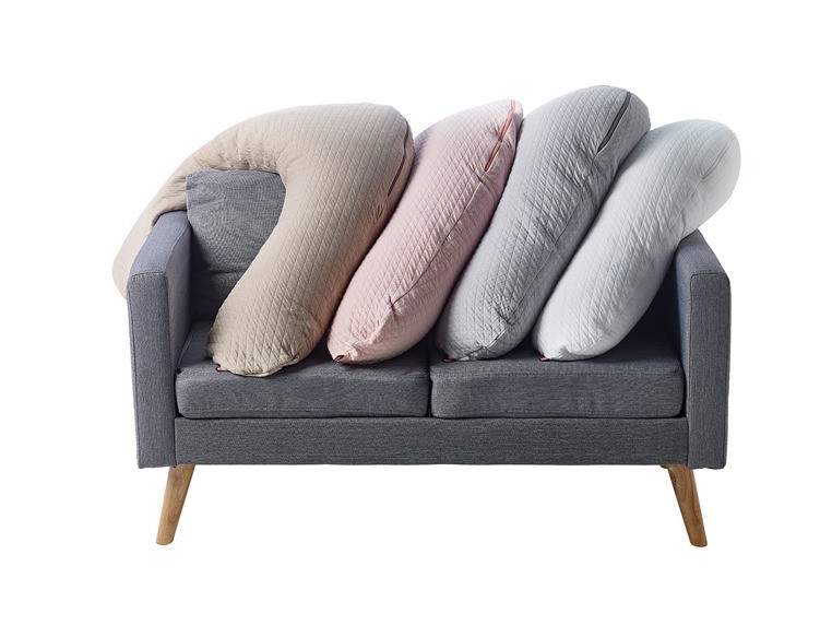 Red Castle, Ergonomiczna poduszka rogal dla kobiet w ciąży i karmiących Big Flopsy Fleur de coton Pearl grey Red Castle, Ergonomiczna poduszka rogal dla kobiet w ciąży i karmiących Big Flopsy Fleur de coton Pearl grey
