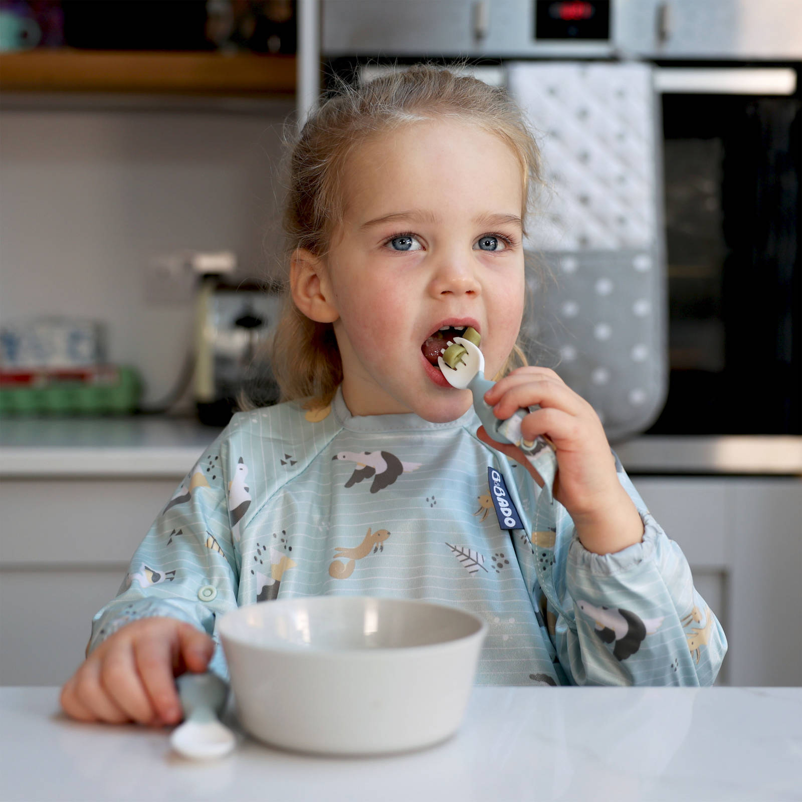 Zestaw Śliniak BLW i sztućce Arctic Aventures Zestaw Śliniak BLW i sztućce Arctic Aventures