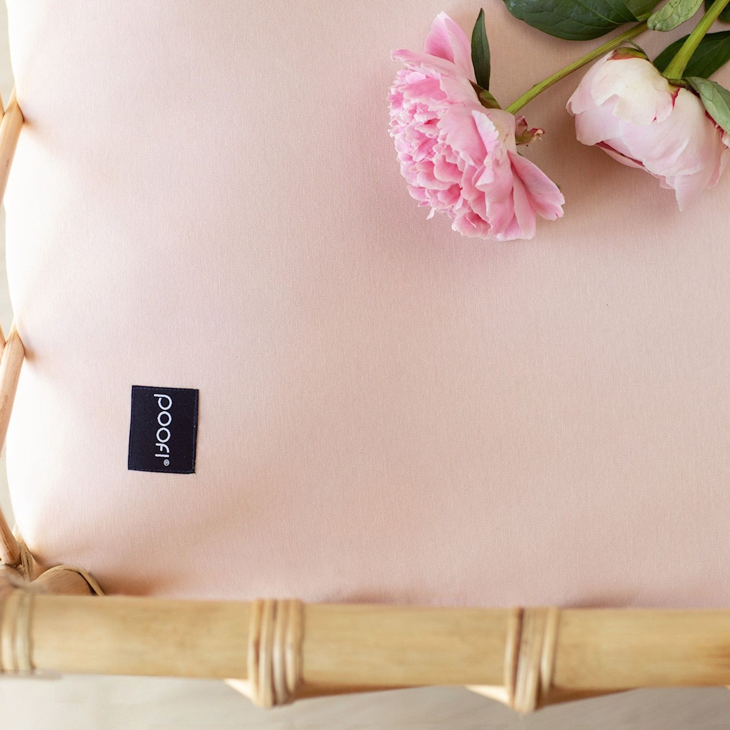 Poofi, Prześcieradło do łóżeczka 60x120cm  pudrowy