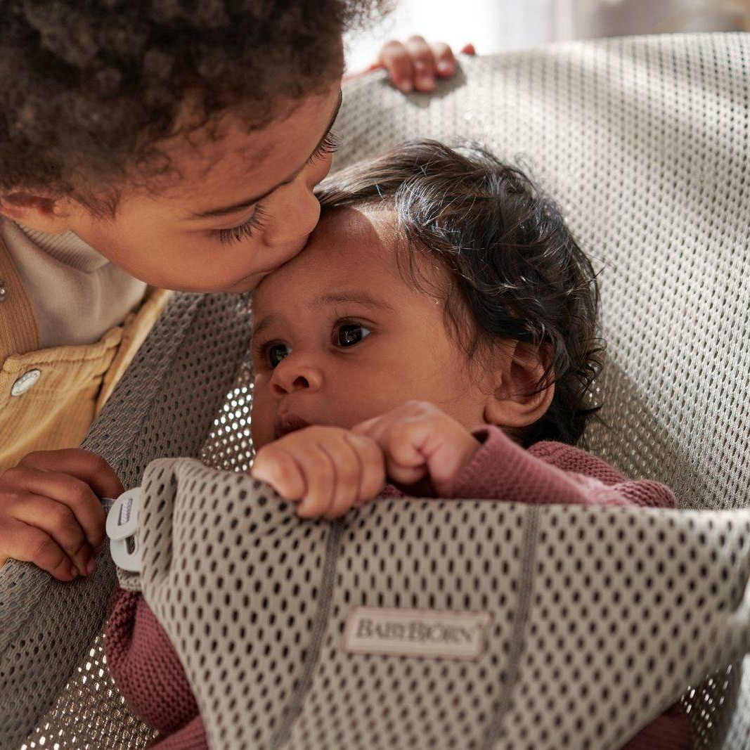 BabyBjorn, leżaczek BLISS MESH - Szary Beż BabyBjorn, leżaczek BLISS MESH - Szary Beż