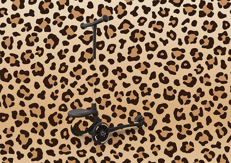 Scootandride, Highwaykick 2 Lifestyle Hulajnoga trójkołowa balansowa z zamykanym schowkiem 2+ Leopard Scootandride, Highwaykick 2 Lifestyle Hulajnoga trójkołowa balansowa z zamykanym schowkiem 2+ Leopard