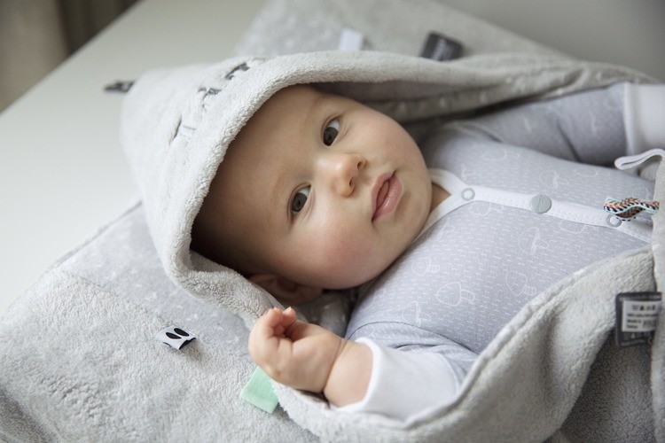 SnoozeBaby, Przewijak z pokrowcem jasny szary