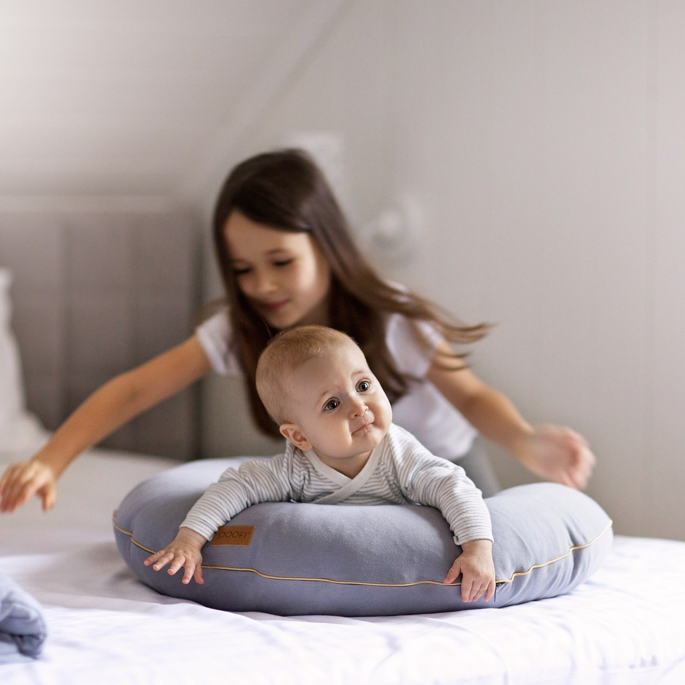 Poofi, Poduszka do karmienia organic denim