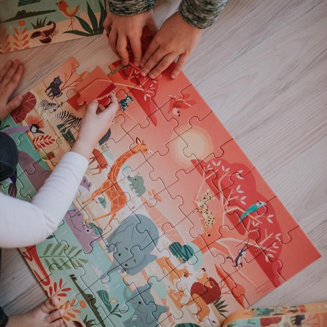 Janod, Puzzle w walizce Rezerwat zwierząt 54 elementy 5+ Janod, Puzzle w walizce Rezerwat zwierząt 54 elementy 5+