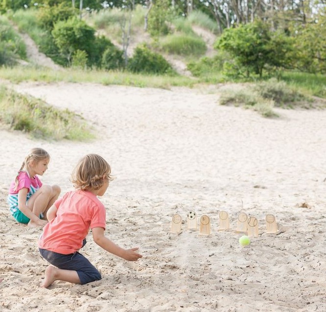 Rzucanie do celu -piłki