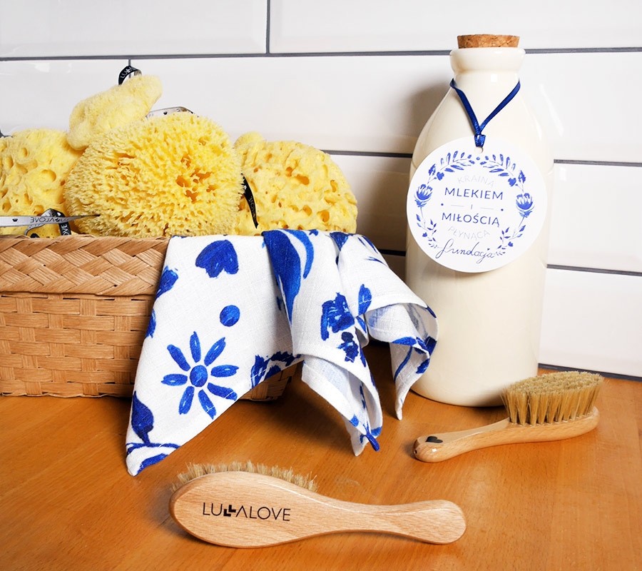 Lullalove, duża gąbka + myjka Kraina Mlekiem i Miłością Płynąca Lullalove, duża gąbka + myjka Kraina Mlekiem i Miłością Płynąca