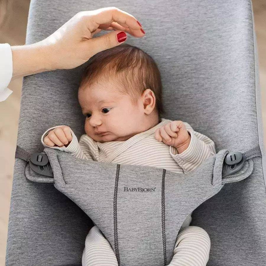 BabyBjorn, leżaczek BLISS 3D Jersey - Jasny Szary + pokrowiec na leżaczek BabyBjorn, leżaczek BLISS 3D Jersey - Jasny Szary + pokrowiec na leżaczek