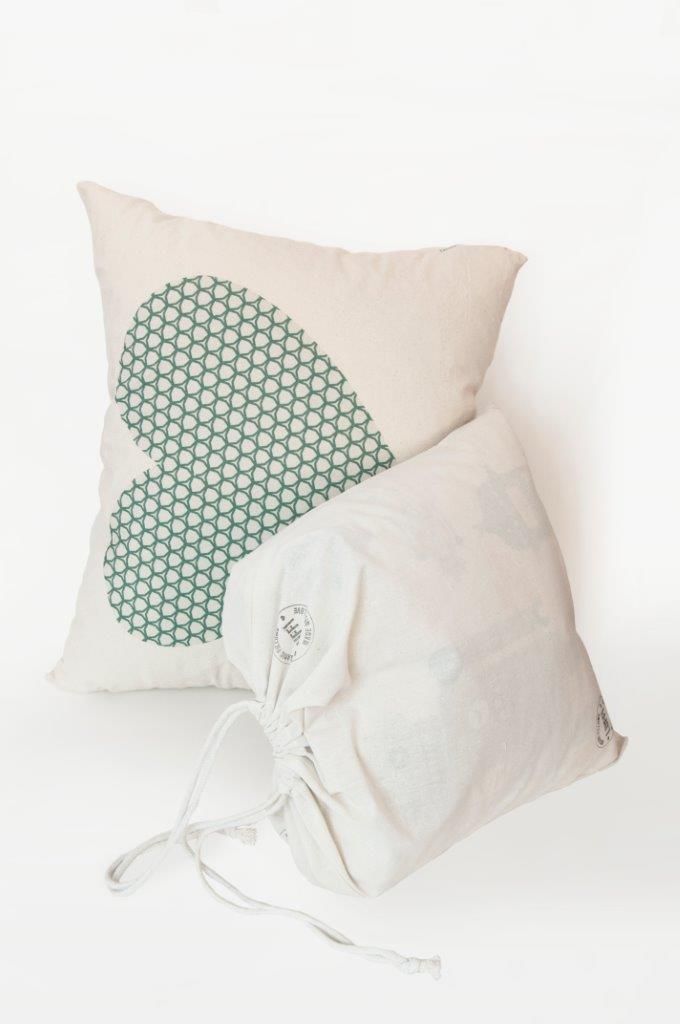 Poduszka ekologiczna  Trójkaty pomarańczowe