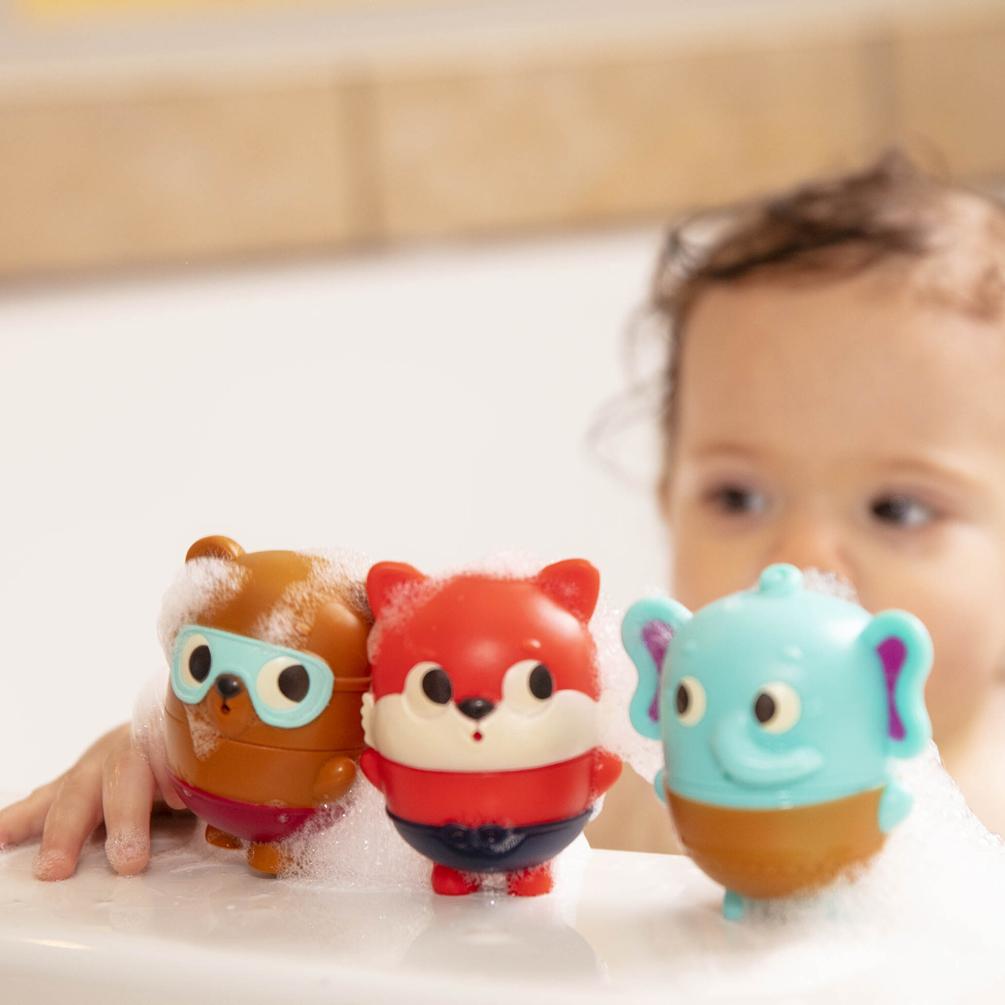 Btoys, Zestaw do kąpieli - trzy rozkręcane zwierzaki-sikawki zmieniające kolory - zestaw ze słonikiem Btoys, Zestaw do kąpieli - trzy rozkręcane zwierzaki-sikawki zmieniające kolory - zestaw ze słonikiem