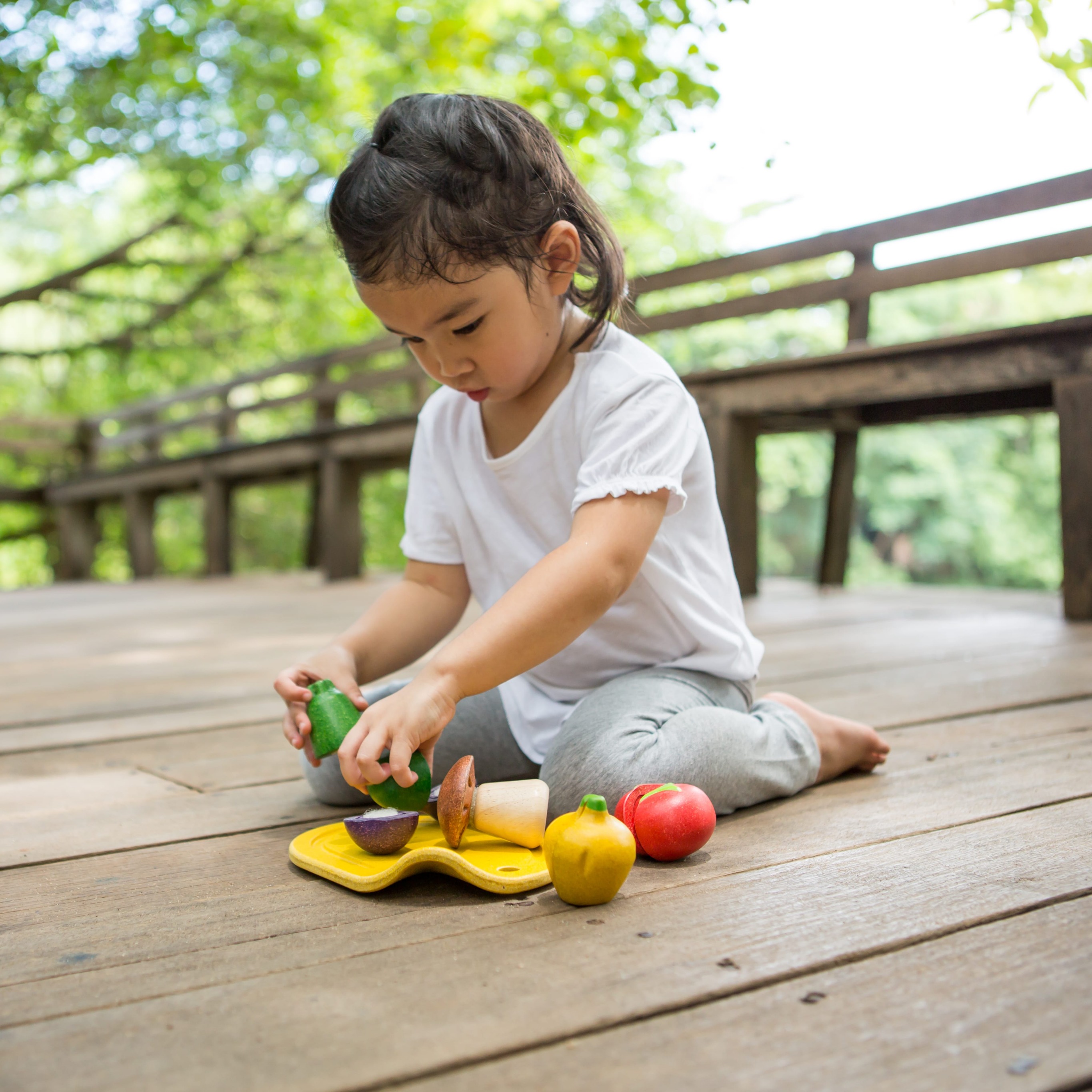 Plan Toys, Warzywa z deską do krojenia Plan Toys, Warzywa z deską do krojenia