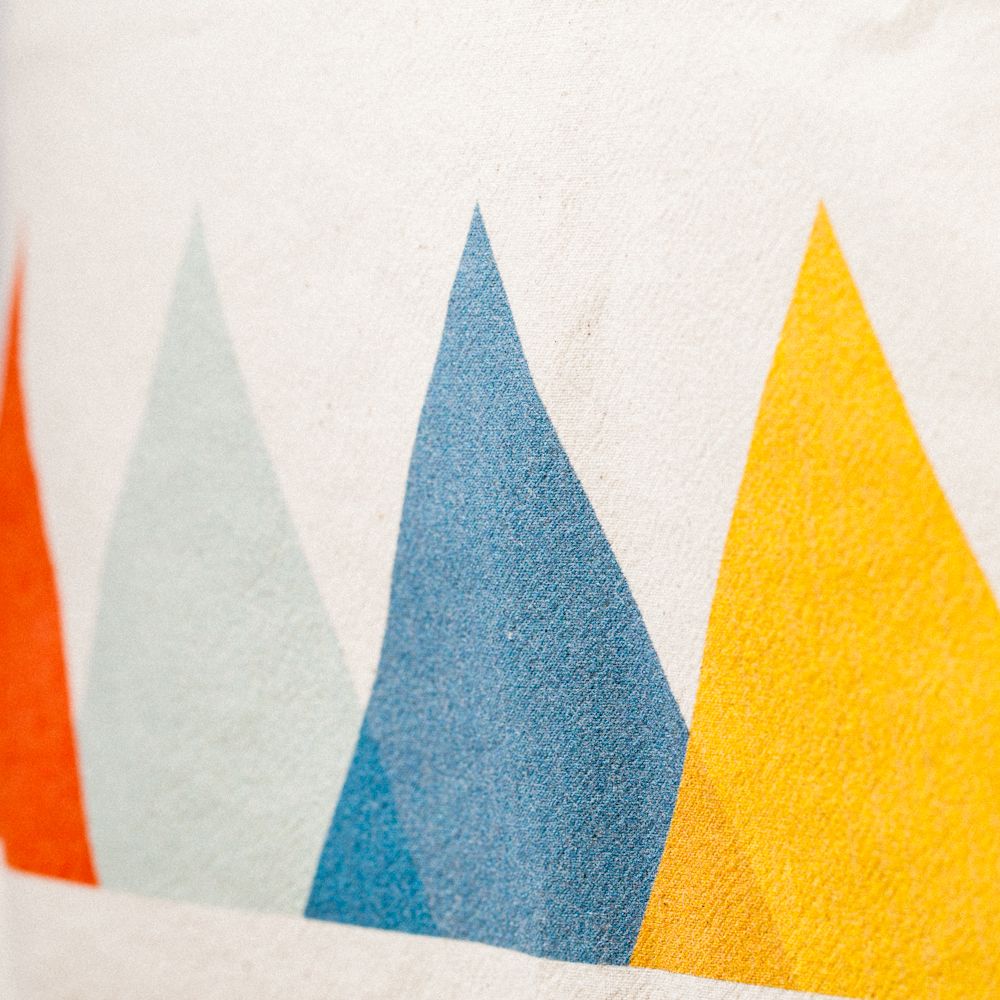 Poduszka ekologiczna  Trójkaty pomarańczowe