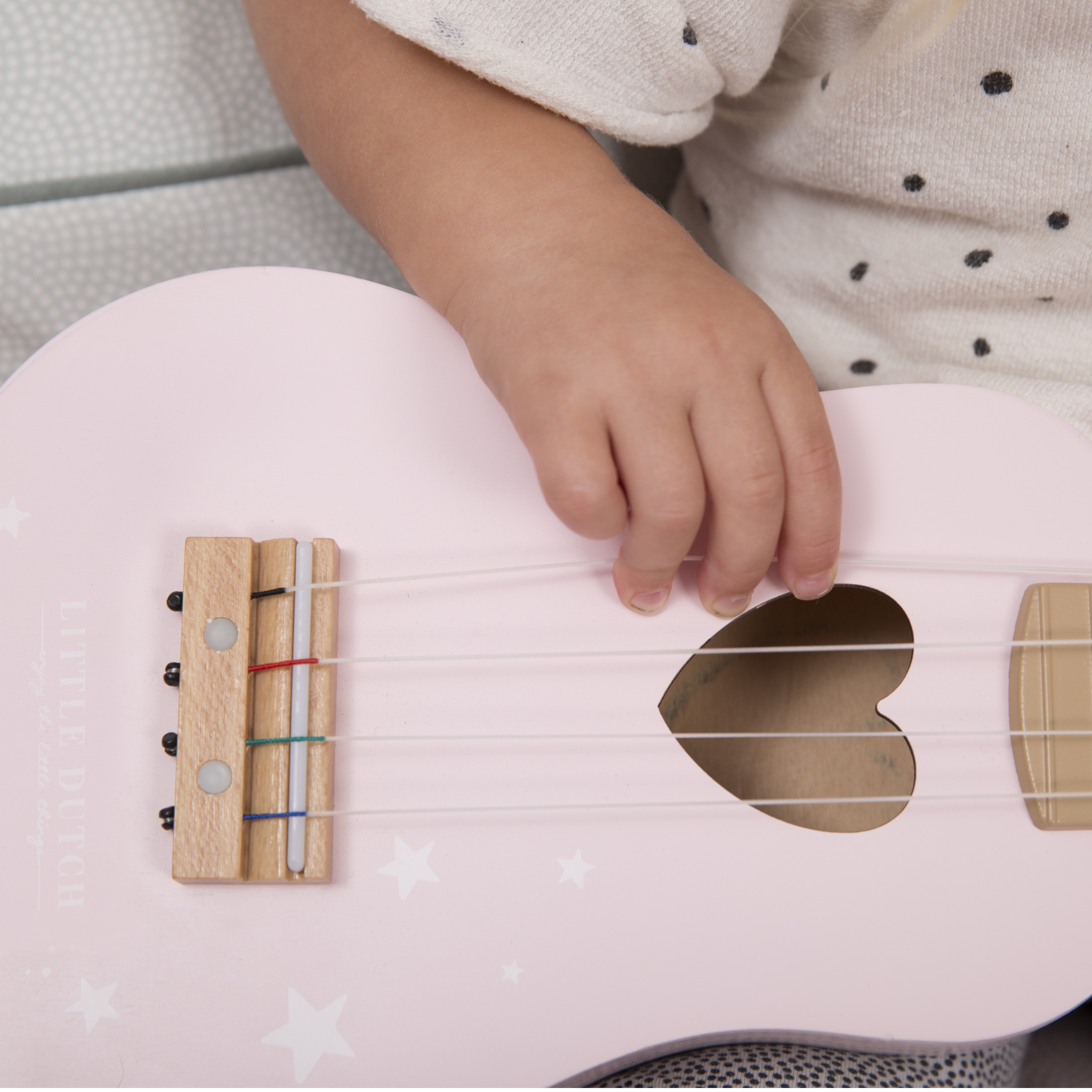 Little Dutch, Gitara Róż