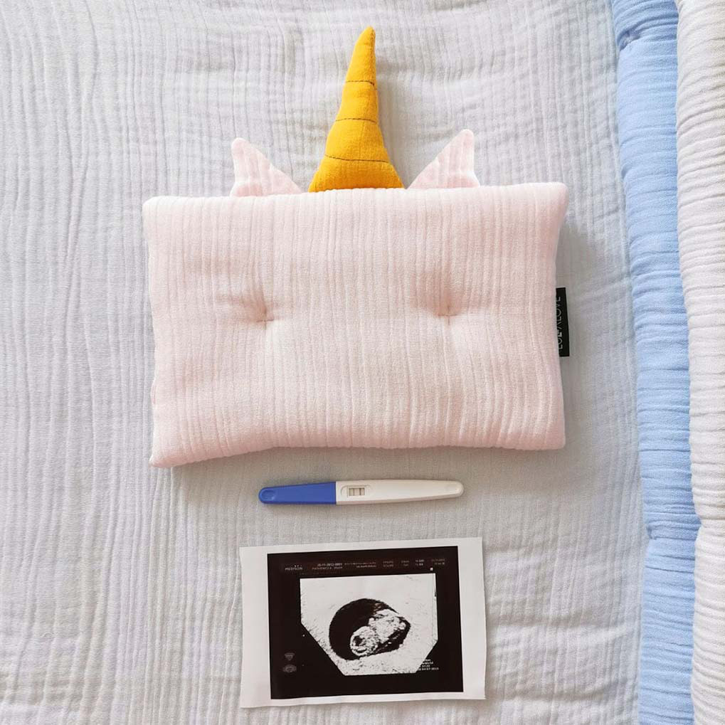 Lullalove, Poduszka jednorożec - różowy kwarc