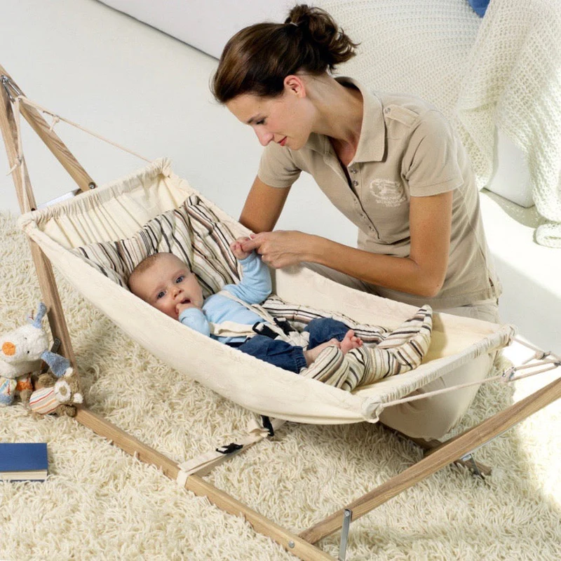 Hamaczek z drewnianym składanym stojakiem Koala