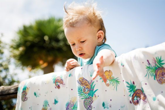 Poofi, TROPICAL pieluszka bambusowa tukan Poofi, TROPICAL pieluszka bambusowa tukan