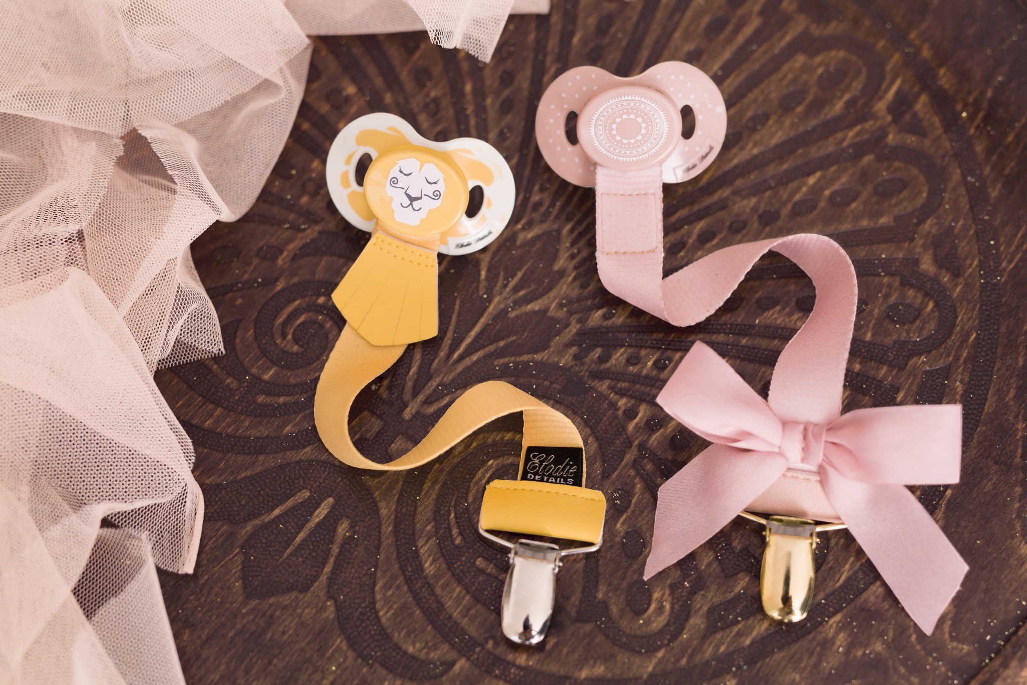 Elodie Details, smoczek Pretty Petrol