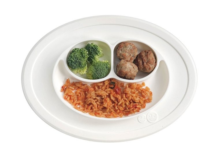 EZPZ, Silikonowy talerzyk z podkładką mały 2w1 Mini Mat biały EZPZ, Silikonowy talerzyk z podkładką mały 2w1 Mini Mat biały