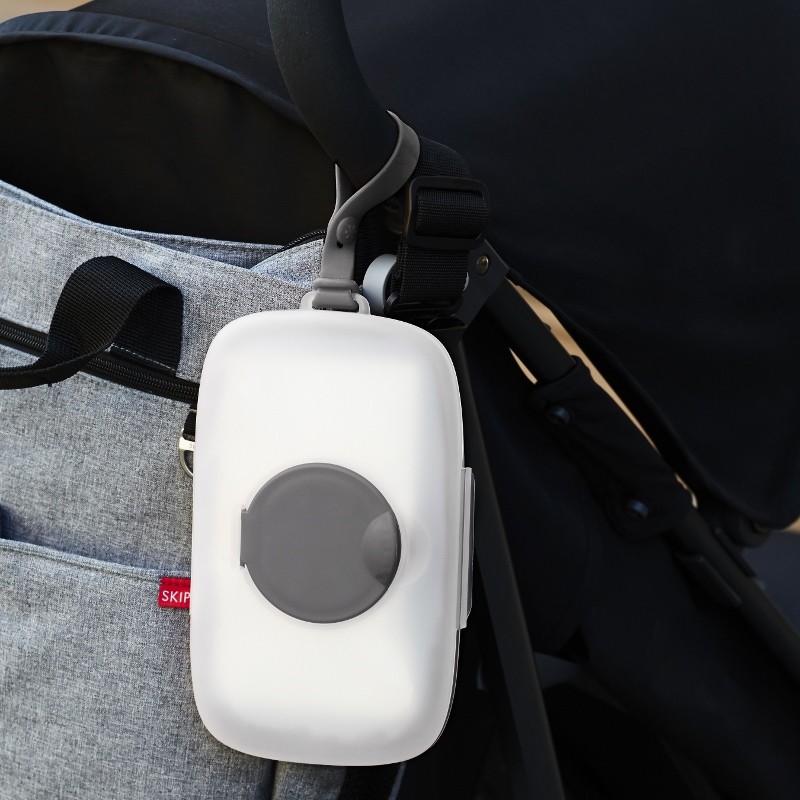 Skip Hop, pojemnik na mokre chusteczki Swipes Grey