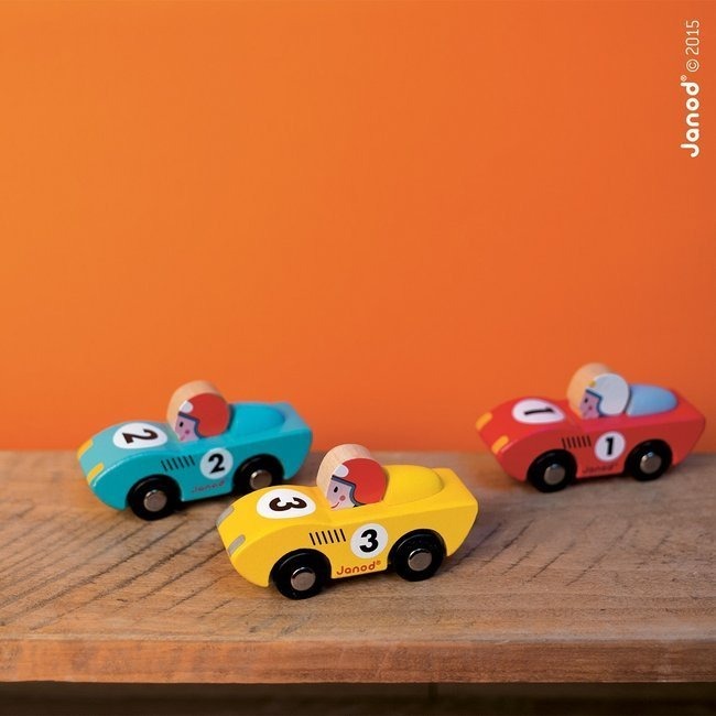 Janod, laweta drewniana duża z 4 samochodzikami,