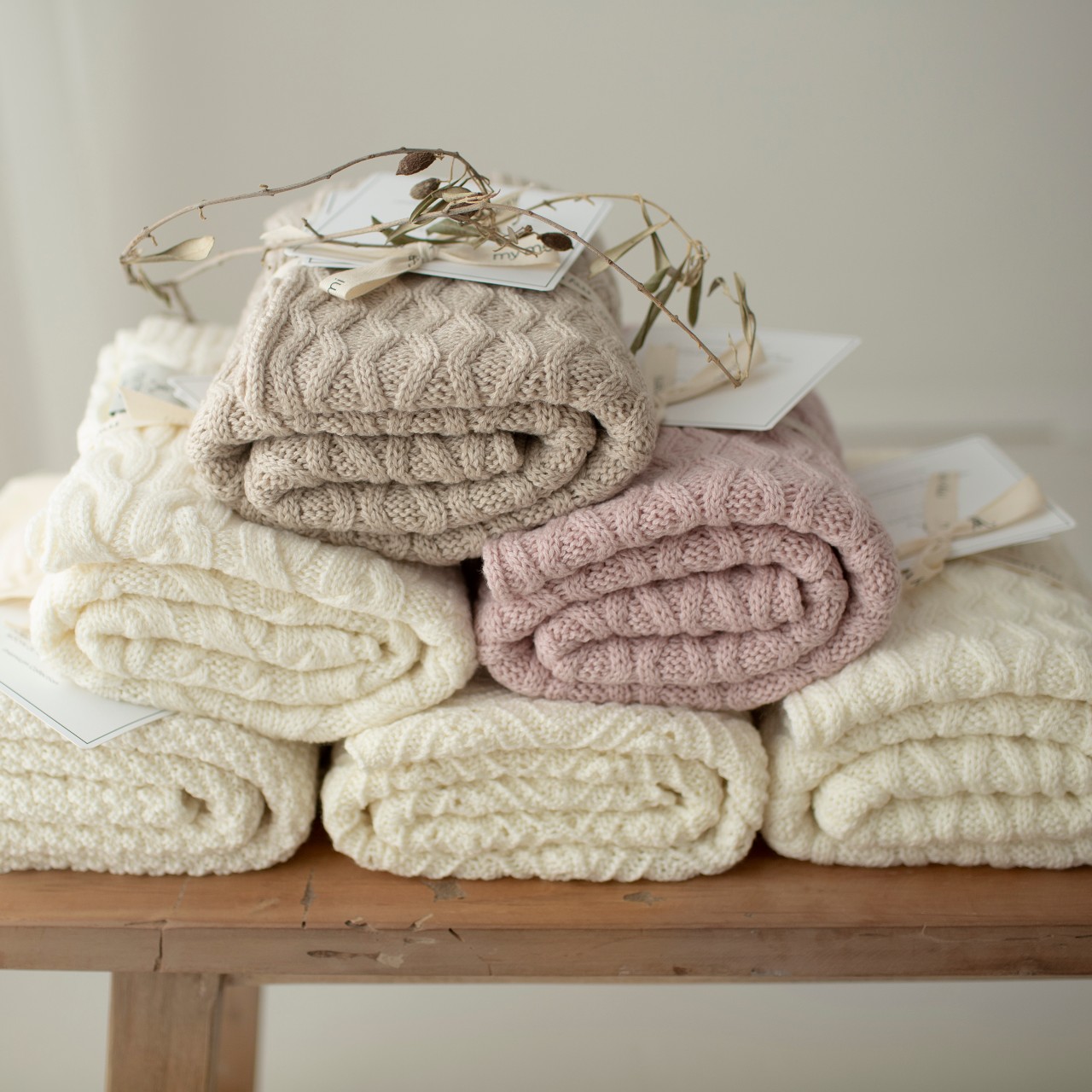 My Memi, Kocyk ze 100% wełny merino Vines - premium collection - Warm beige My Memi, Kocyk ze 100% wełny merino Vines - premium collection - Warm beige