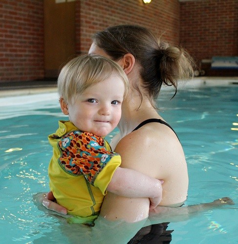 Close, Koszulka do pływania UPF50+, Małpki (Ticky and Bert), M (12-18 miesięcy) Close, Koszulka do pływania UPF50+, Małpki (Ticky and Bert), M (12-18 miesięcy)