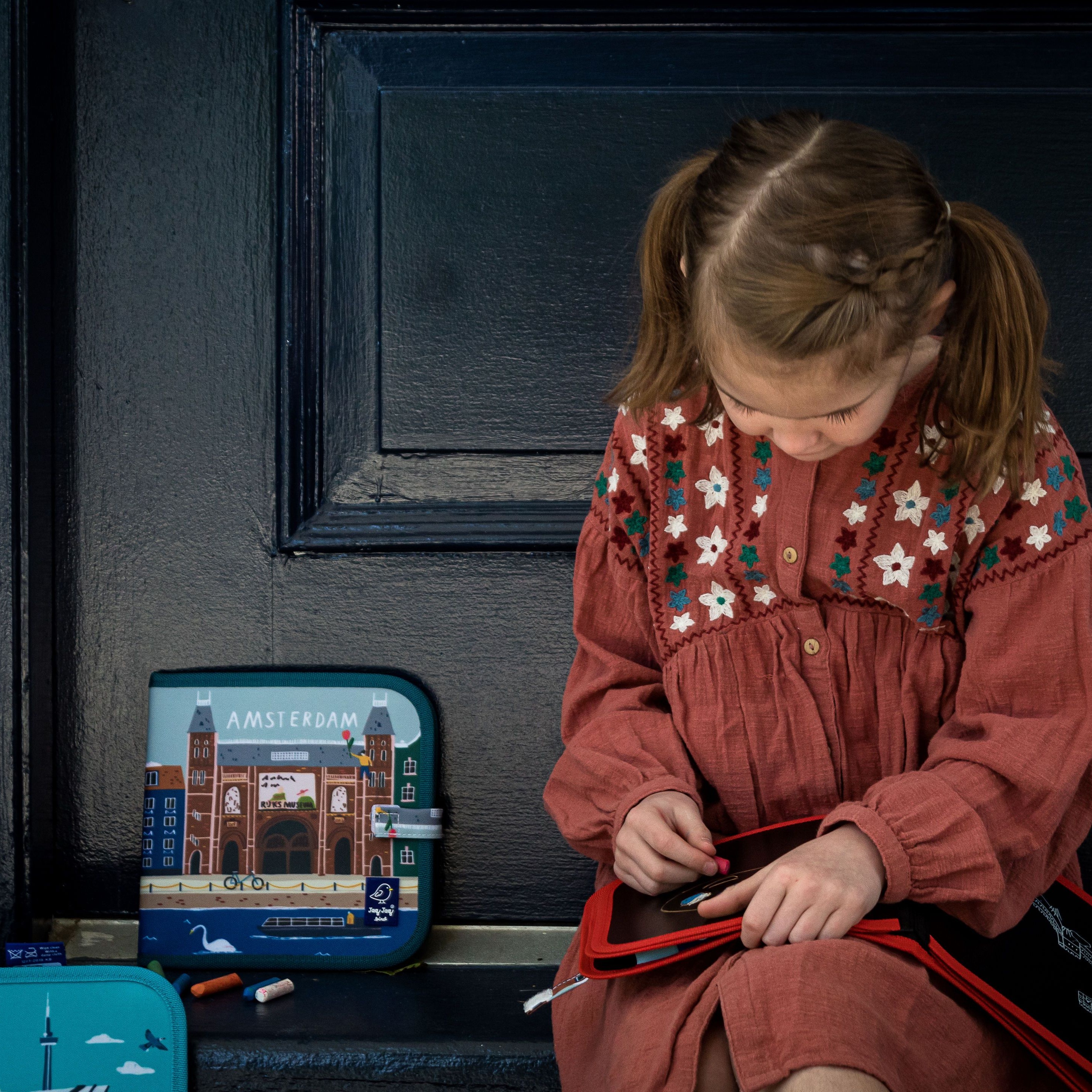 Jaq Jaq Bird, Color It Book - Amsterdam