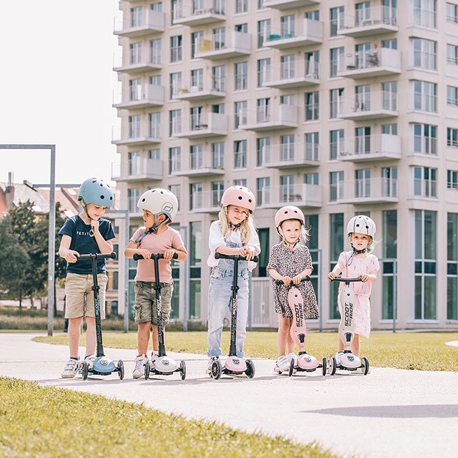 Scootandride, Highwaykick 3 LED Hulajnoga składana ze świecącymi kółkami 3+ Rose Scootandride, Highwaykick 3 LED Hulajnoga składana ze świecącymi kółkami 3+ Rose