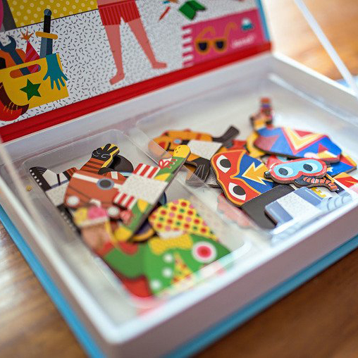 Janod, Magnetyczna układanka Kostiumy Chłopiec Magnetibook   Janod, Magnetyczna układanka Kostiumy Chłopiec Magnetibook