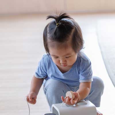 Plan Toys, Autobus - sorter - barwy sadu Plan Toys, Autobus - sorter - barwy sadu