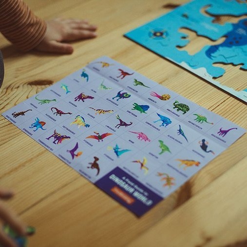 Mudpuppy, Puzzle Świat dinozaurów z elementami w kształcie dinozaurów 80 elementów 5+ Mudpuppy, Puzzle Świat dinozaurów z elementami w kształcie dinozaurów 80 elementów 5+