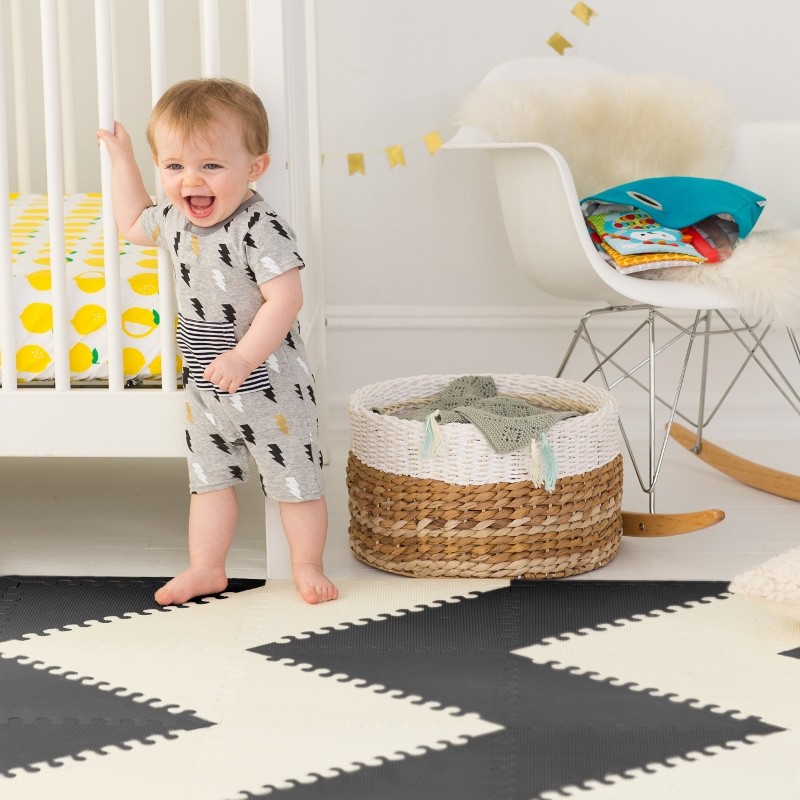 Skip Hop, Mata piankowa Playspot Black Cream Geo