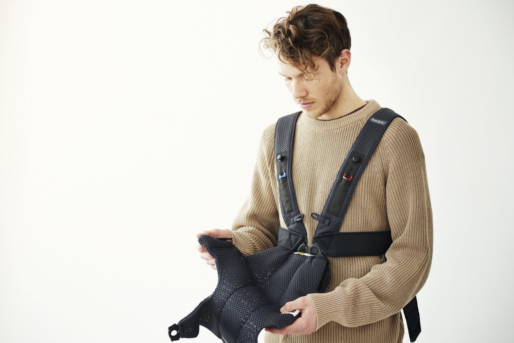 BabyBjorn, MINI 3D Mesh – nosidełko, Antracytowy BabyBjorn, MINI 3D Mesh – nosidełko, Antracytowy