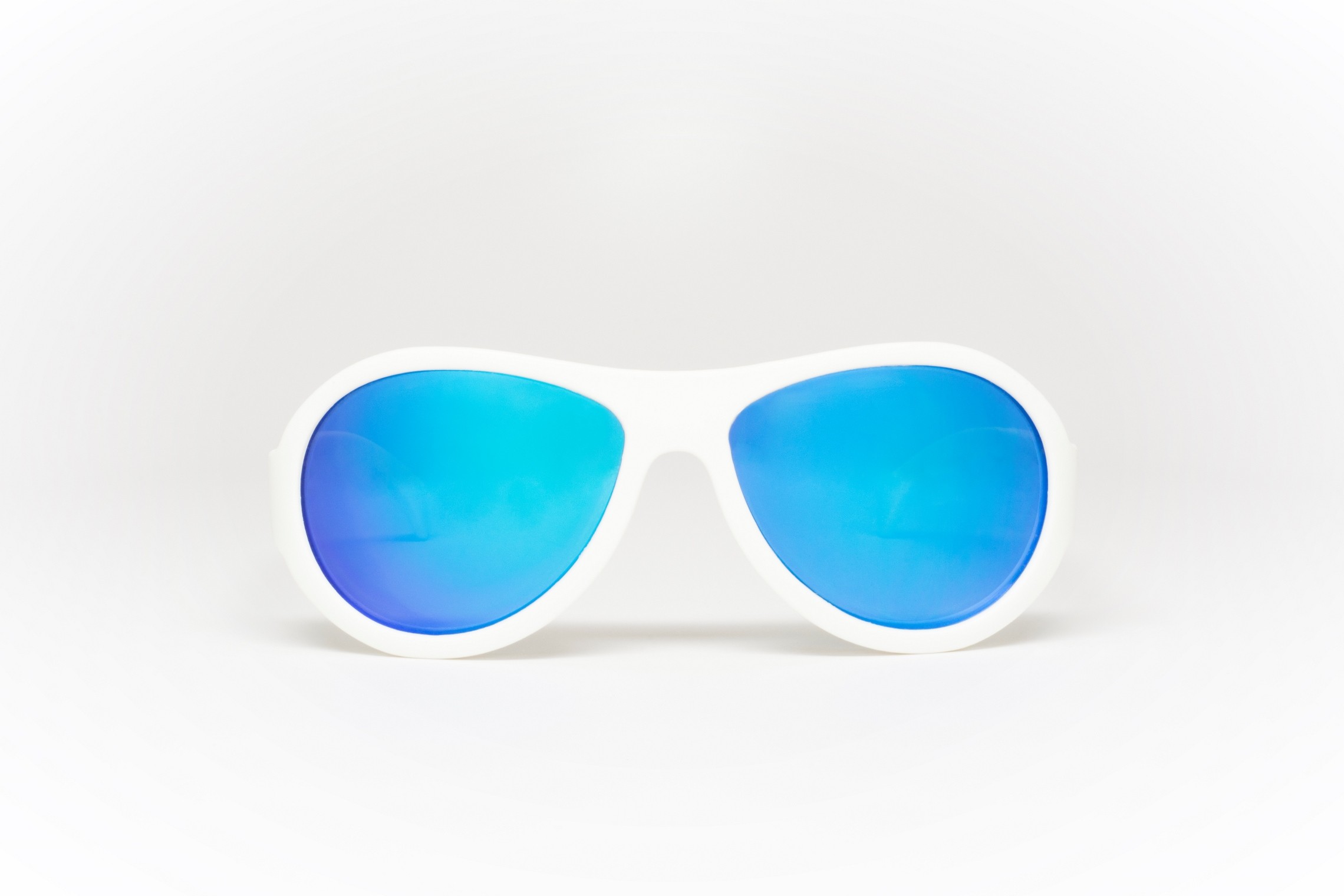 Babiators, Okulary przeciwsłoneczne Aces 7-14 Wicked White / Blue Lens Babiators, Okulary przeciwsłoneczne Aces 7-14 Wicked White / Blue Lens