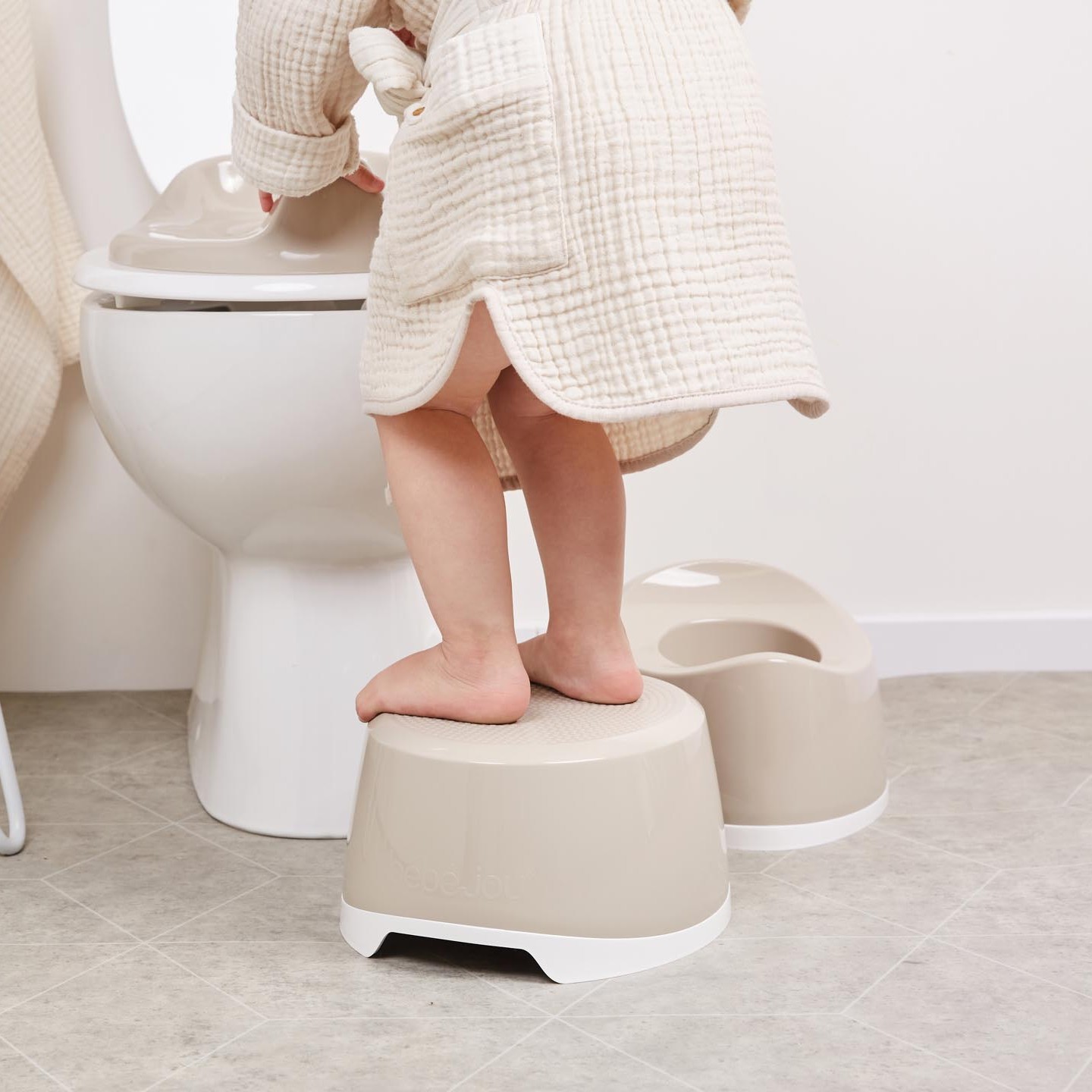 Bebe-Jou, Nakładka treningowa na sedes Taupe