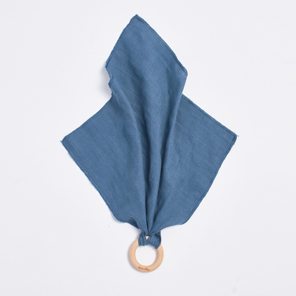 Bimbla, Drewniany gryzaczek z pieluszką Granatowy Bimbla, Drewniany gryzaczek z pieluszką Granatowy