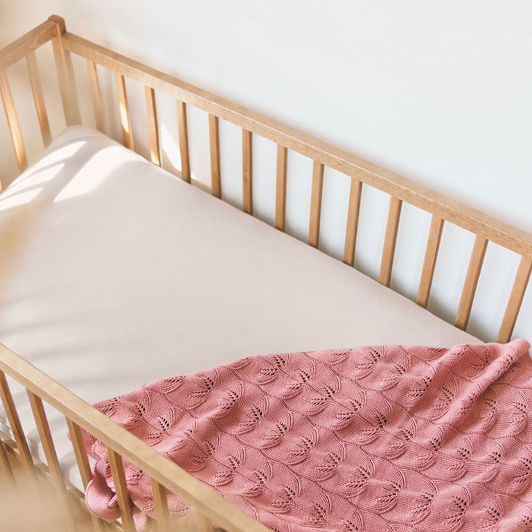 Poofi, Prześcieradło Organic&Color 70x140 - piwonia