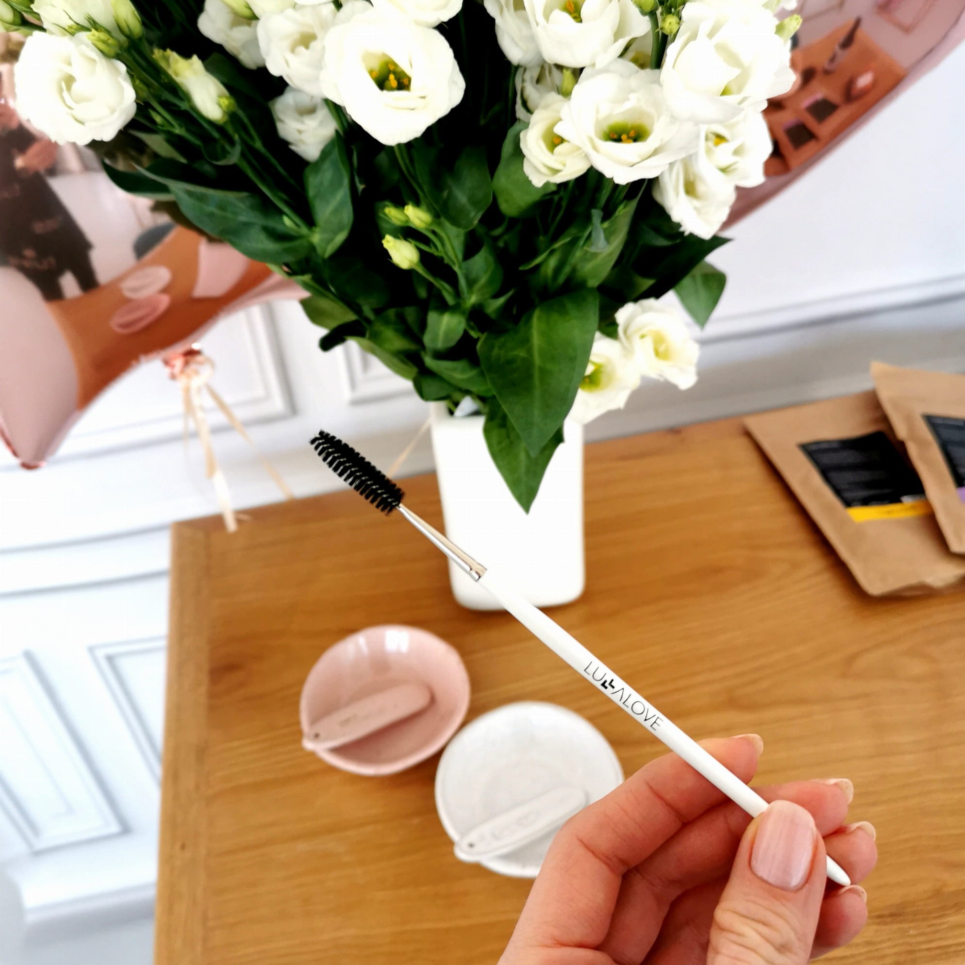 Lullalove, Szczoteczka do olejowania brwi i rzęs.