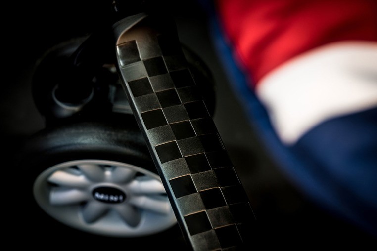 Easywalker, Wózek spacerowy z osłonką przeciwdeszczową XL Union Jack Classic Easywalker, Wózek spacerowy z osłonką przeciwdeszczową XL Union Jack Classic
