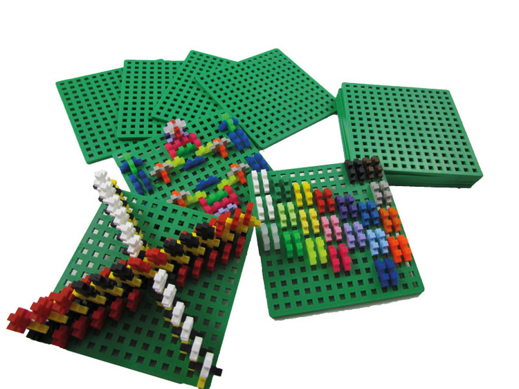 Plus-Plus, Mini Basic - 4000 Sztuk (Plus 12 Sztuk Płytek Konstrukcyjnych) - Edukacja