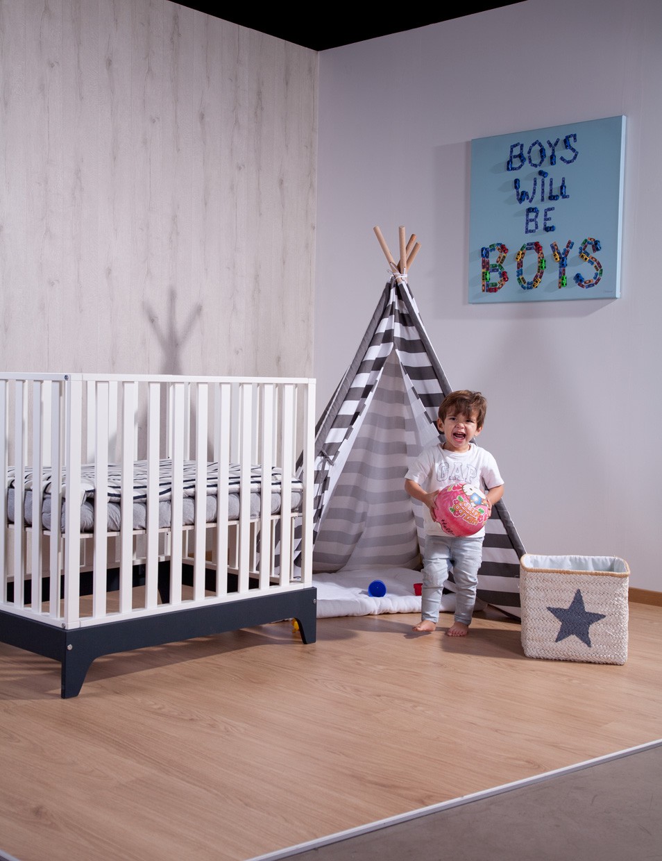 Childhome, Drewniana barierka do łóżka 120cm biała