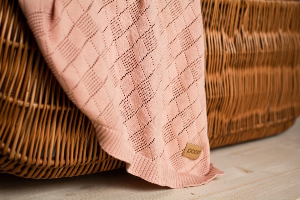 Poofi, Kocyk ażurowy - brzoskwiniowy