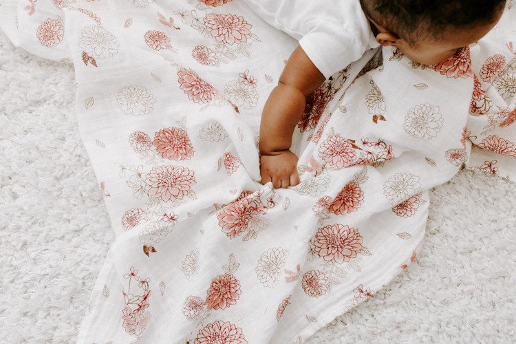 Aden & Anais, Otulacz muślinowy dahlias 4szt