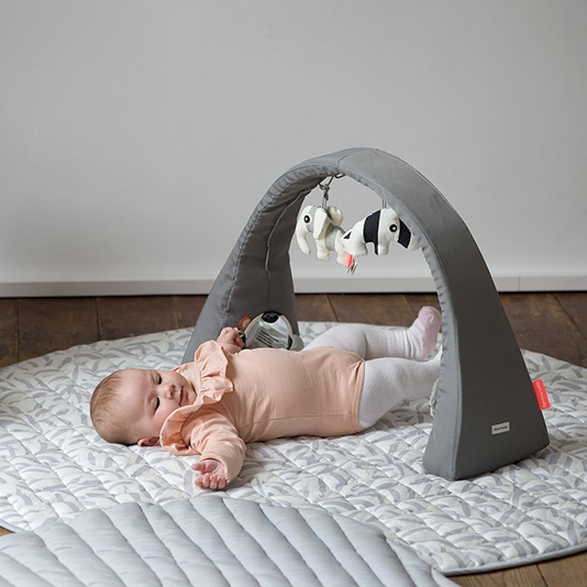 Toddlekind, Mata do zabawy z bawełny organicznej w kształcie liścia Leaf Mat Stone