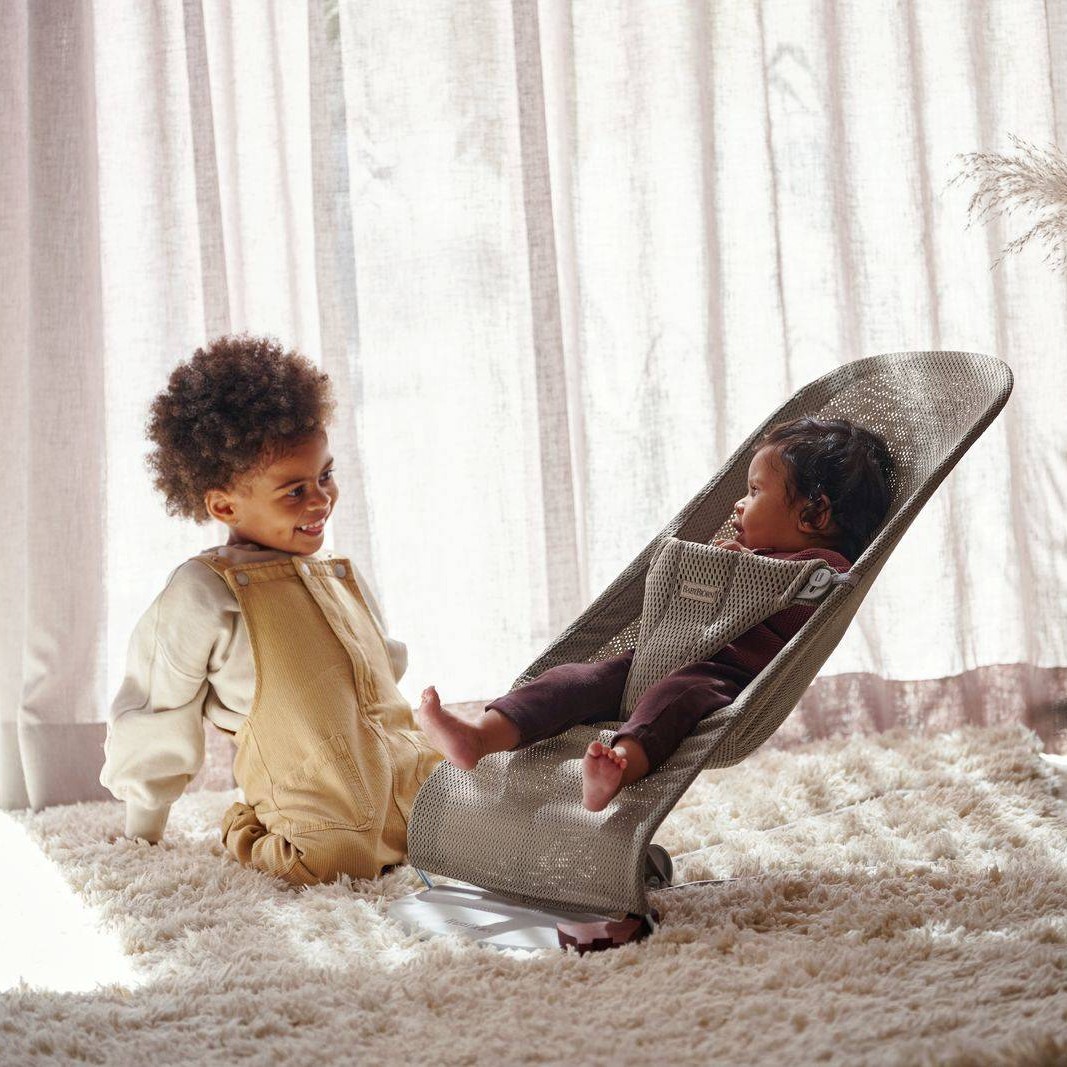 BabyBjorn, leżaczek BLISS MESH - Szary Beż BabyBjorn, leżaczek BLISS MESH - Szary Beż
