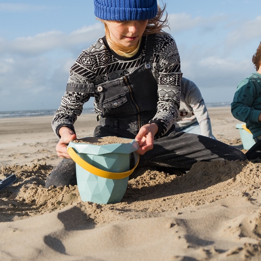 Zsilt, Zestaw zabawek do piasku w wiaderku