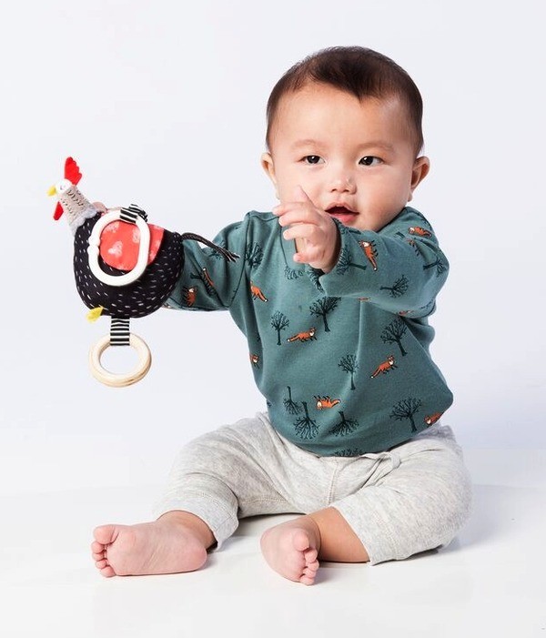 Manhattan Toy, Zabawka do wózka Ciemna kurka