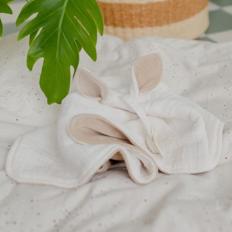 Bibs, Cuddle Cloth Kangaroo, Pieluszka przytulanka z zawieszką na smoczek -  Ivory Bibs, Cuddle Cloth Kangaroo, Pieluszka przytulanka z zawieszką na smoczek -  Ivory