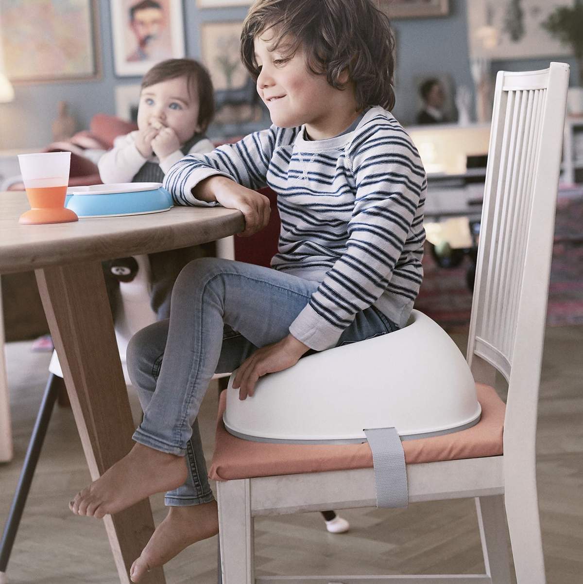 BABYBJORN – nakładka na krzesło, Biała